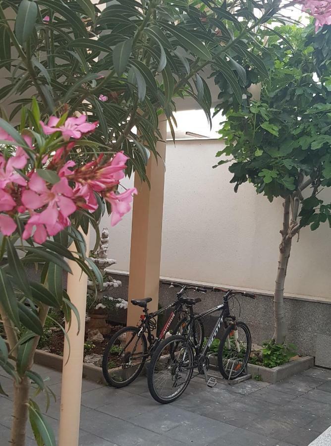 Apartment Bike Corner Zadar Exteriér fotografie